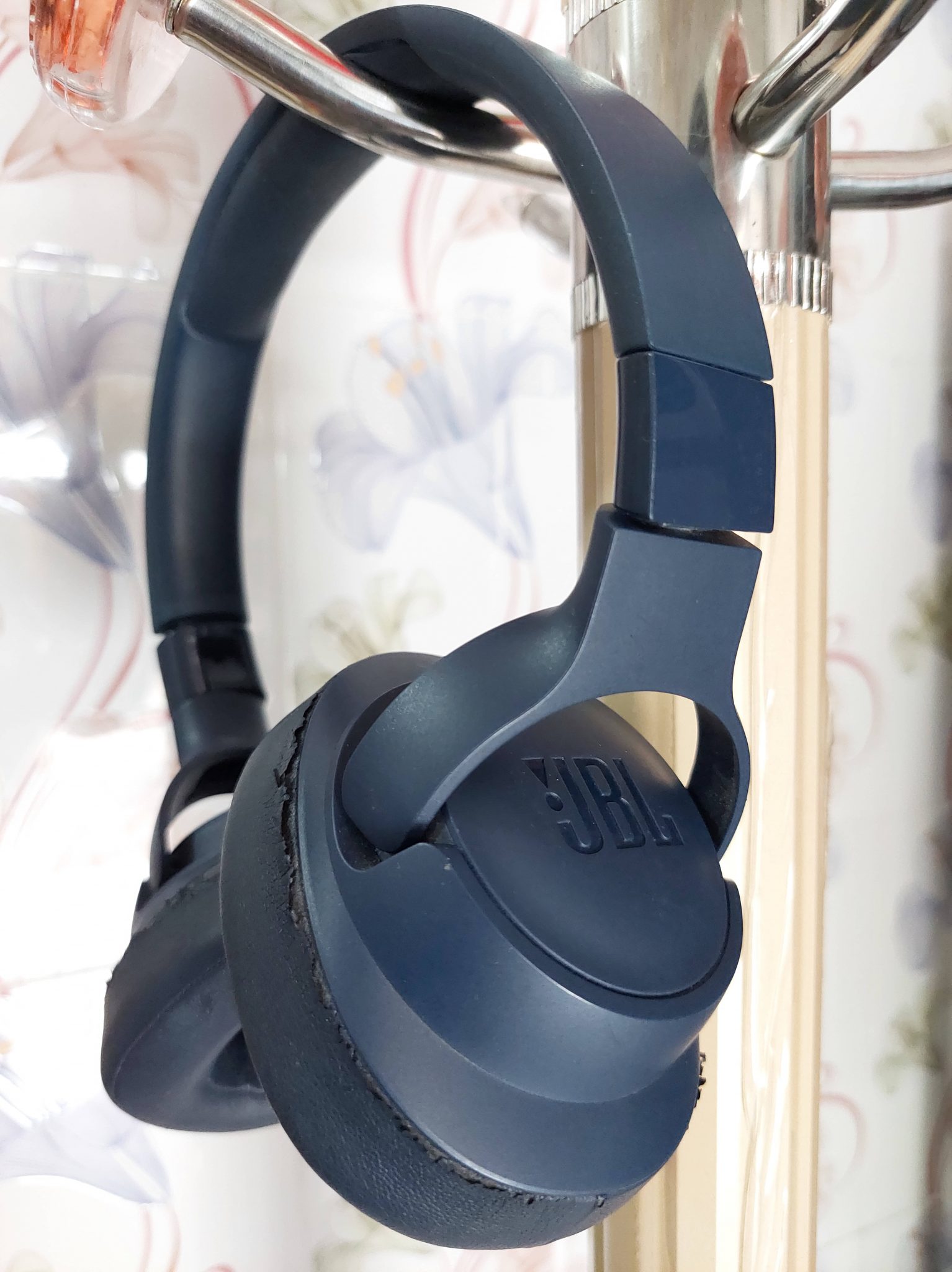 JBL Tune 750BTNC Review: Why did I buy this headphone?